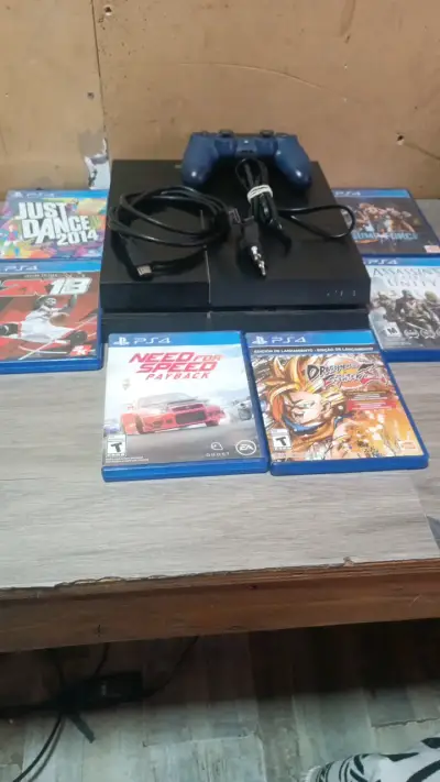 Consola PS4 con juegos y control - miniatura 2