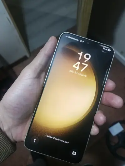 Samsung Galaxy s23 plus 256gb solo sim 2 - miniatura 1