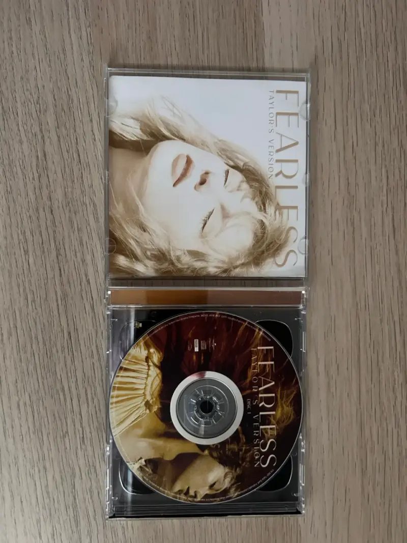 CD Fearless (Taylor’s Version ) - Taylor Swift - 3