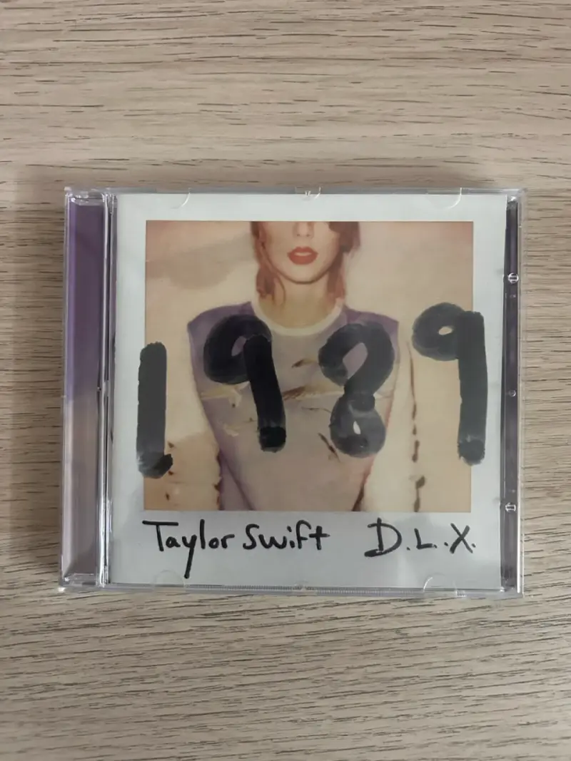 CD 1989 deluxe con polaroids - Taylor Swift - 5