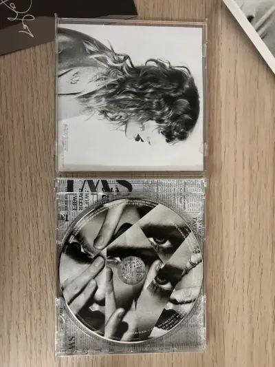 CD Taylor Swift Reputation con posters - miniatura 3
