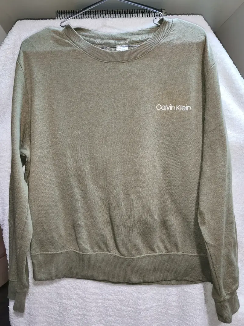 Chaqueta de lana gris con cuello de piel sintética - 4