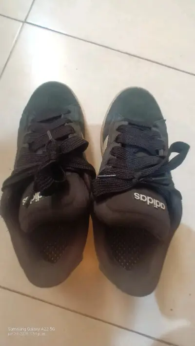 Zapatillas deportivas Adidas negras - miniatura 1