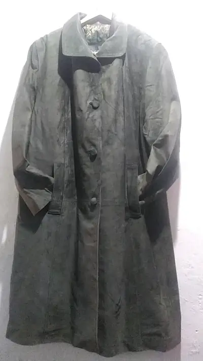 Abrigo largo de cuero  estilo gamuza verde oscuro - miniatura 2