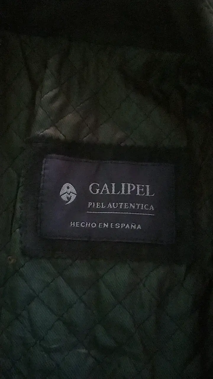 Abrigo largo de cuero  estilo gamuza verde oscuro - 3