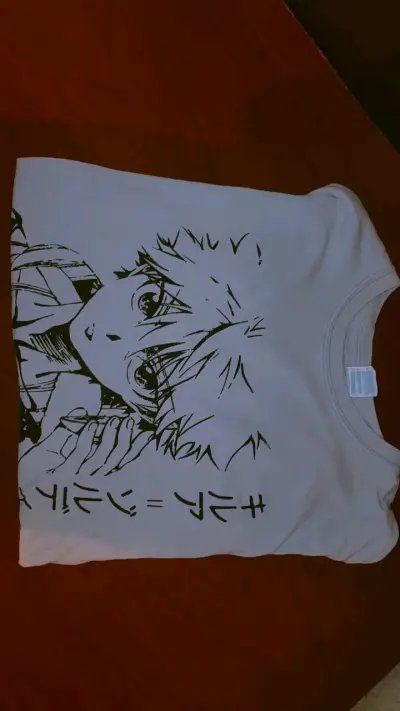 Figura de anime killua con camiseta estampada - miniatura 3