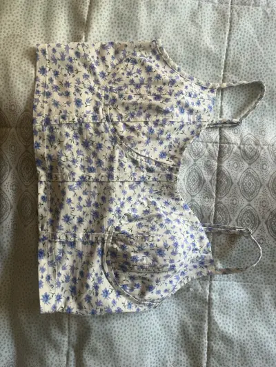 Top de tirantes con estampado floral azul talla M - miniatura 3