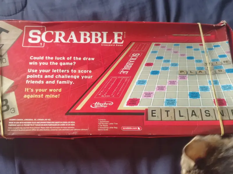 Juego de mesa Scrabble clásico - 4