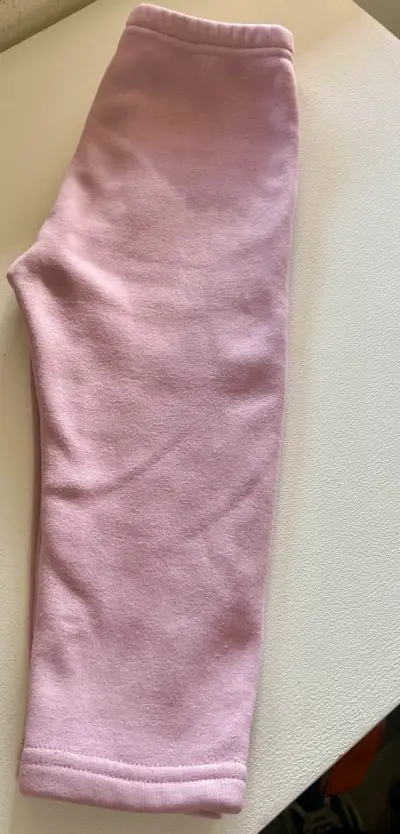 Leggings rosados para niña con diseño de estrellas - miniatura 3