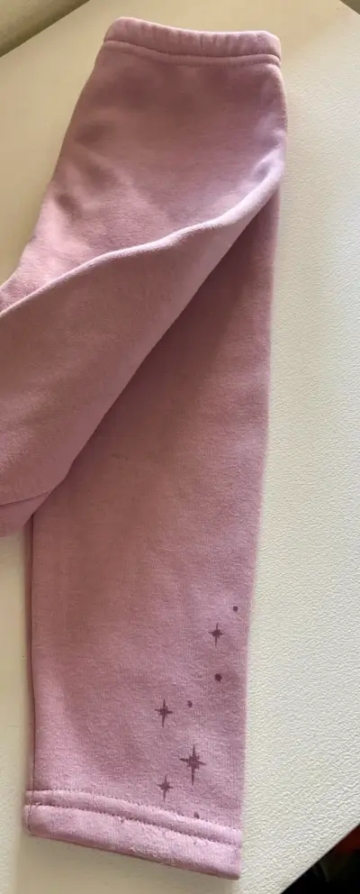 Leggings rosados para niña con diseño de estrellas - miniatura 4