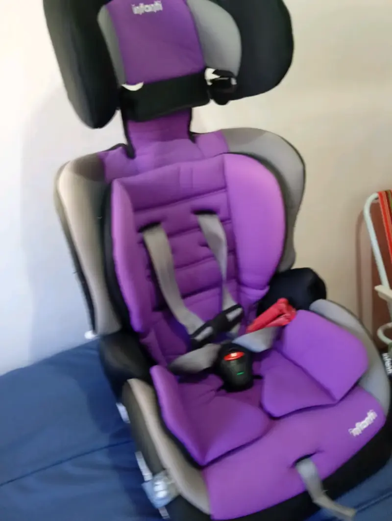 Silla de auto Infanti morada para niños - 2