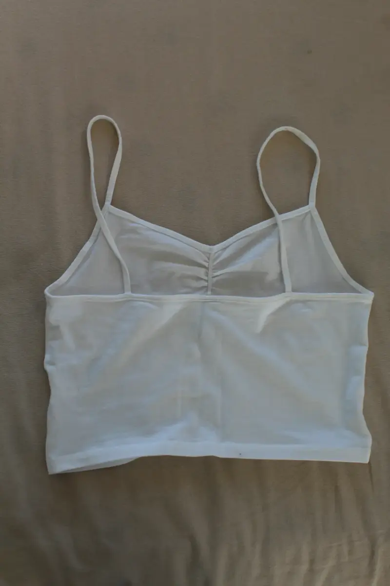 Top blanco de tirantes delgados - 2