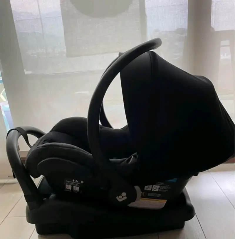 Silla de auto Maxi-Cosi Mico Max 30 negra - 2