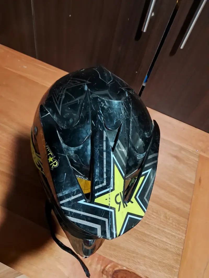 Casco motocross Rockstar con diseño gráfico - 4