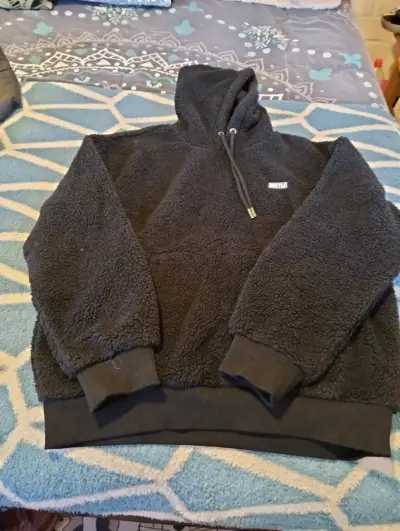 Chaqueta de abrigo negra con cierre - miniatura 3