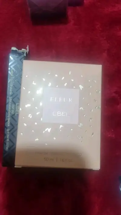 Set de perfume y body mist Luxerom - miniatura 4