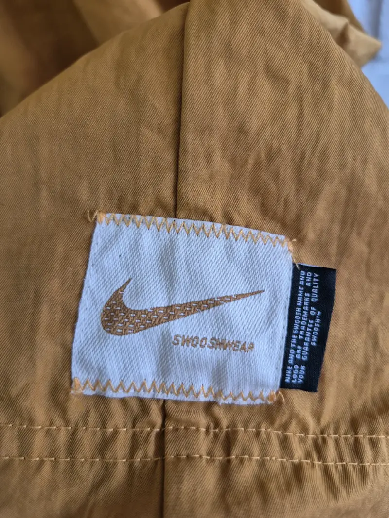 Vestido deportivo Nike color mostaza - 4