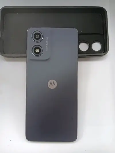 Smartphone Motorola con cámara dual - miniatura 1