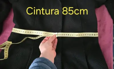 Abrigo negro elegante para mujer - miniatura 5