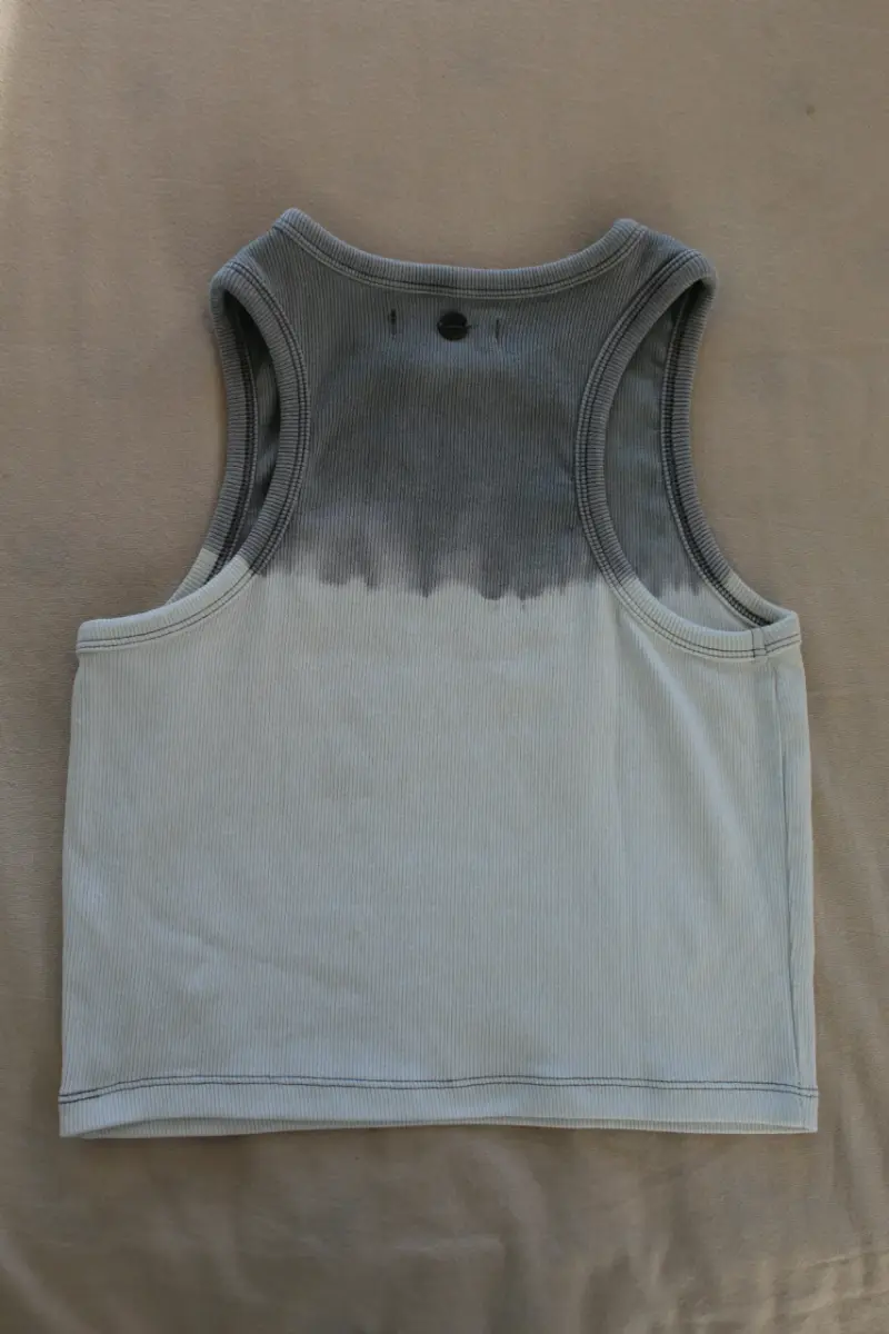 Polera sin mangas gris degradado Aussie - 2