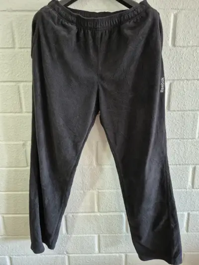 Pantalones deportivos Reebok negros unisex - miniatura 1