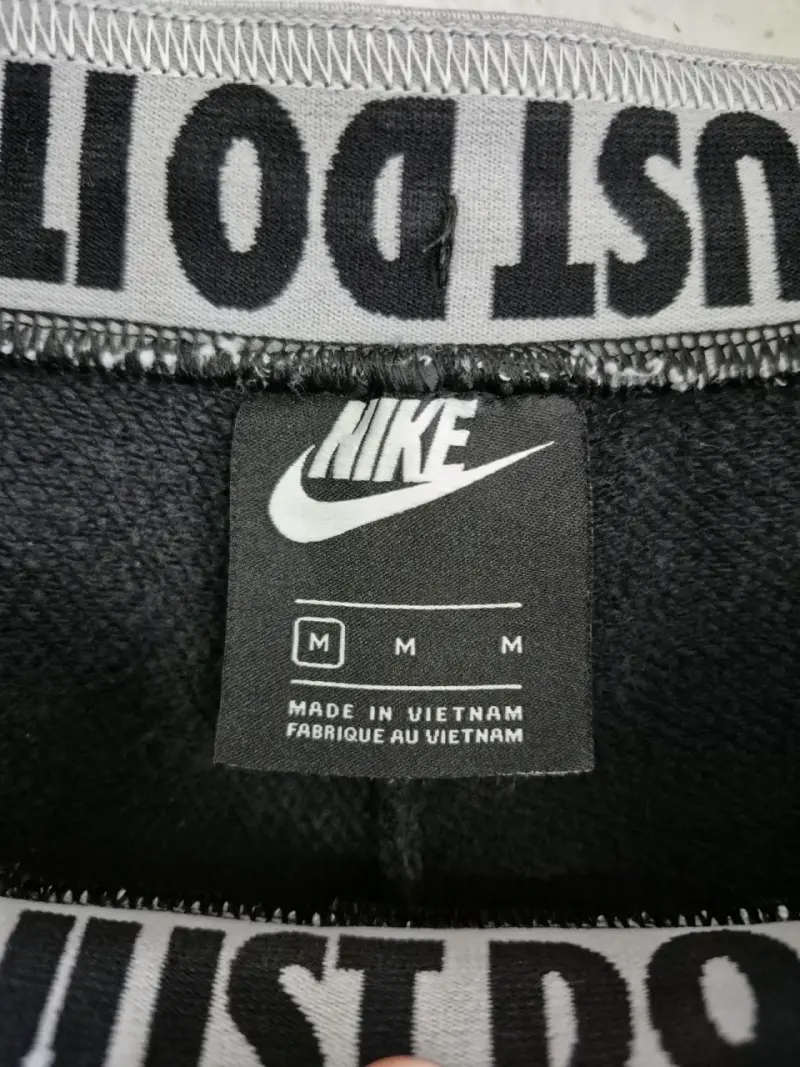Pantalones deportivos Nike negros - 2