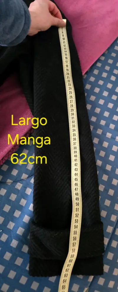 Abrigo negro elegante para mujer - miniatura 6