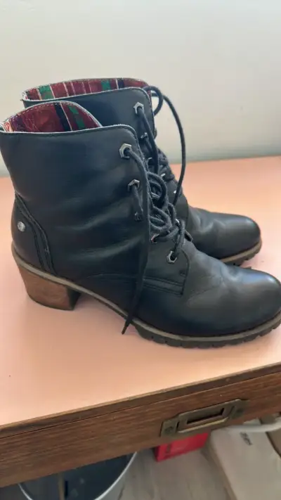 Botas de cuero negro para mujer - miniatura 2