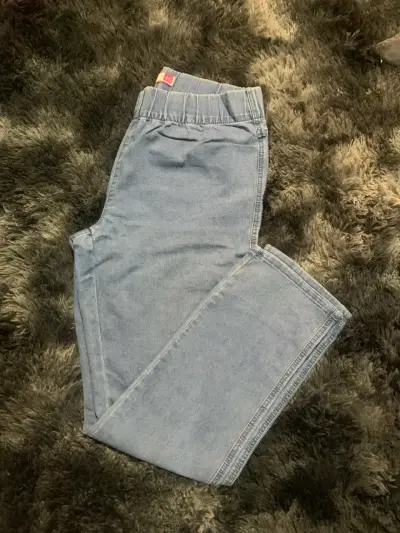 Pantalones de mezclilla azul elásticos - miniatura 2