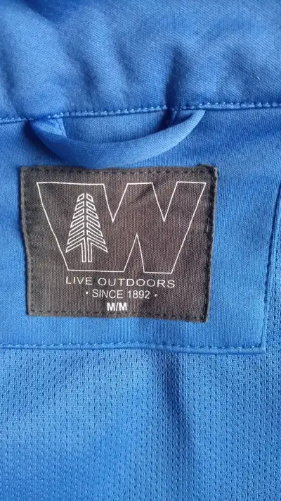 Chaqueta softshell azul con cierre rojo - miniatura 3