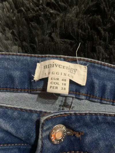 Jeans azul desgastado para mujer - miniatura 3