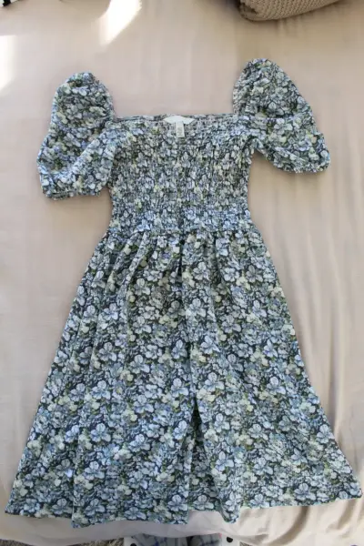 Vestido floral con mangas cortas globo - miniatura 1