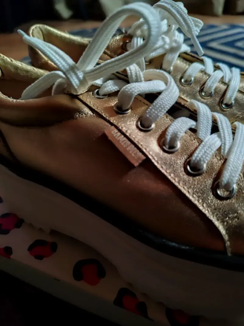 Zapatillas doradas con plataforma - 5