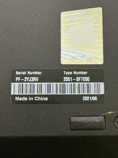 Laptop Lenovo ThinkPad con pantalla de 14 pulgadas - miniatura 3