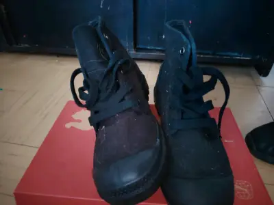 Zapatillas negras de lona estilo botín - miniatura 1