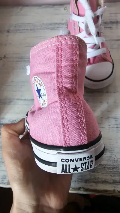 Zapatillas Converse rosas para niña talla 23 - miniatura 4