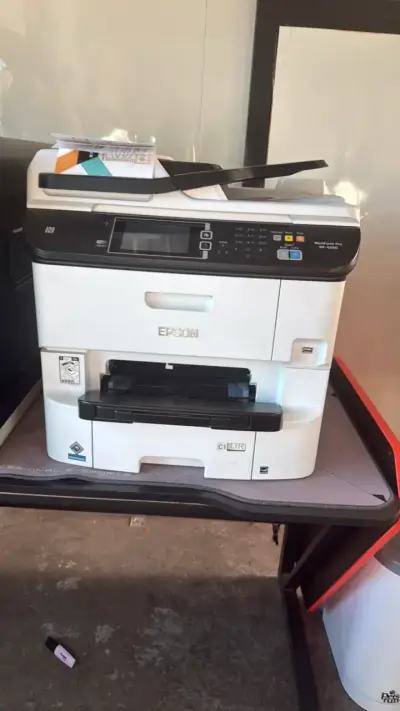 Impresora multifuncional Epson WorkForce Pro - miniatura 1