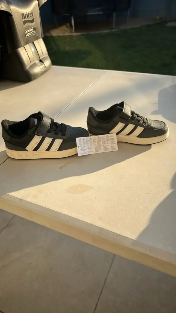 Zapatillas Adidas Niño Talla 28 (16,5 cm) - Nuevas - 3