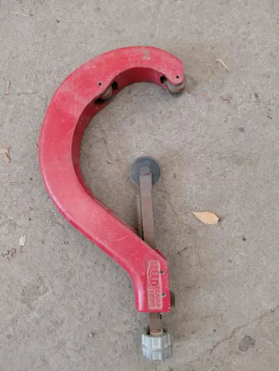 Cortatubos manual RIDGID rojo - miniatura 1