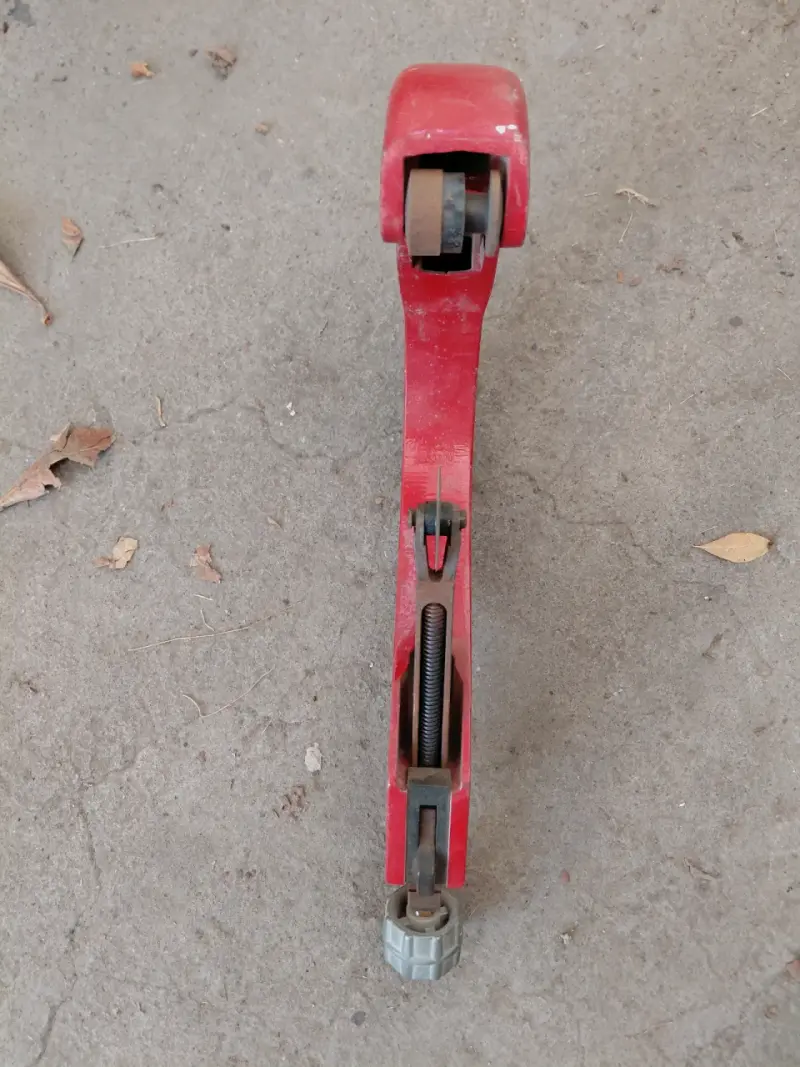 Cortatubos manual RIDGID rojo - 2
