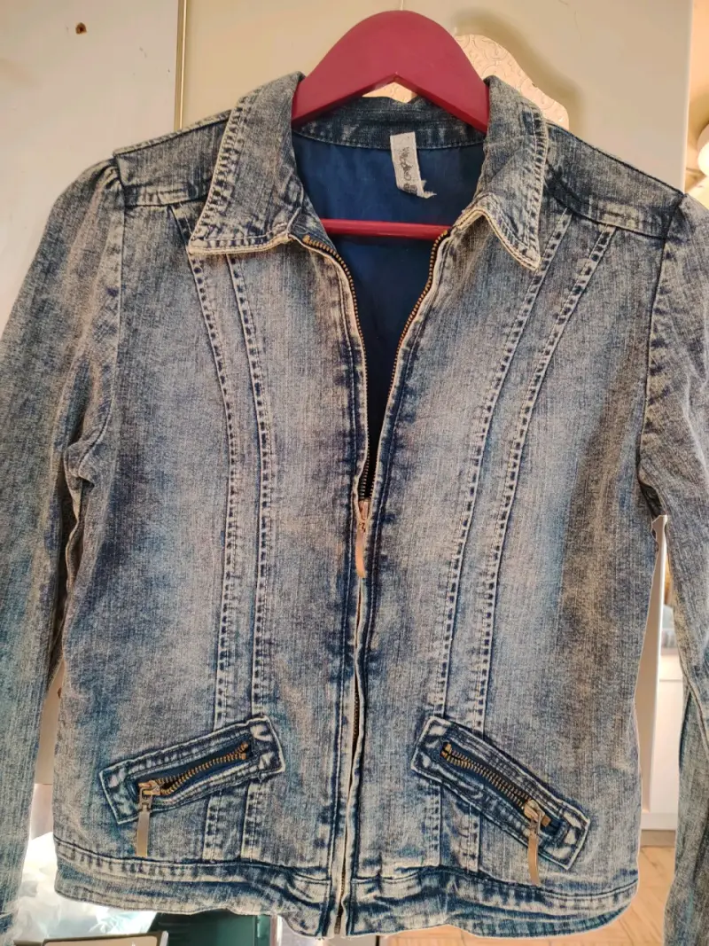 Todo junto Chaquetas con mangas de cuero y jeans - 4