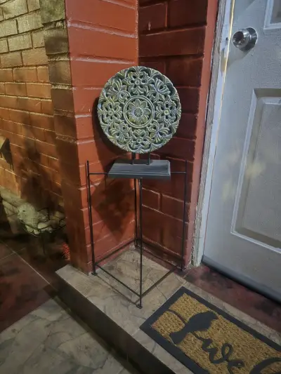 Porta maceteros de metal para jardín - miniatura 2