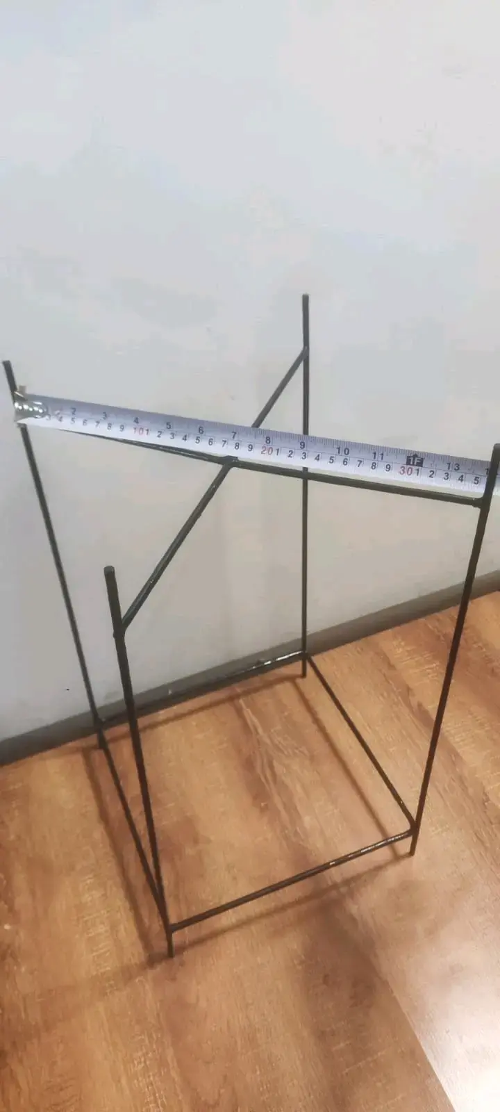 Porta maceteros de metal para jardín - 6