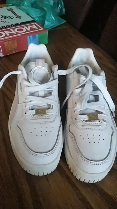 Zapatillas deportivas blancas Puma - miniatura 1