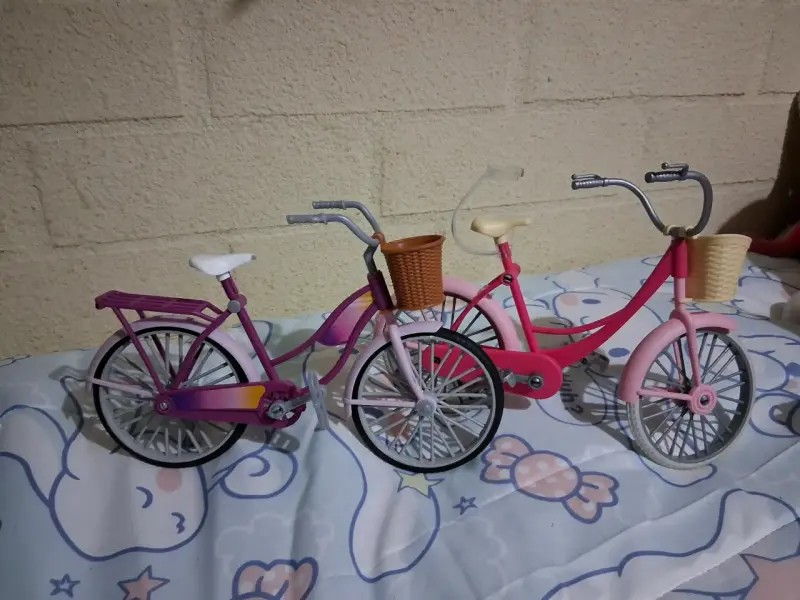 Barbie, set de perritos, bicicleta, set de ambulan - 2