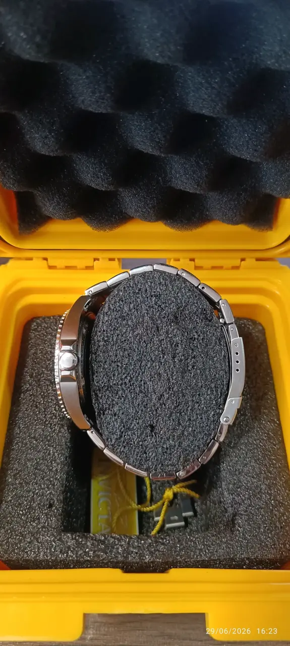 Reloj Invicta Pro Diver 46879 con caja resistente - 5