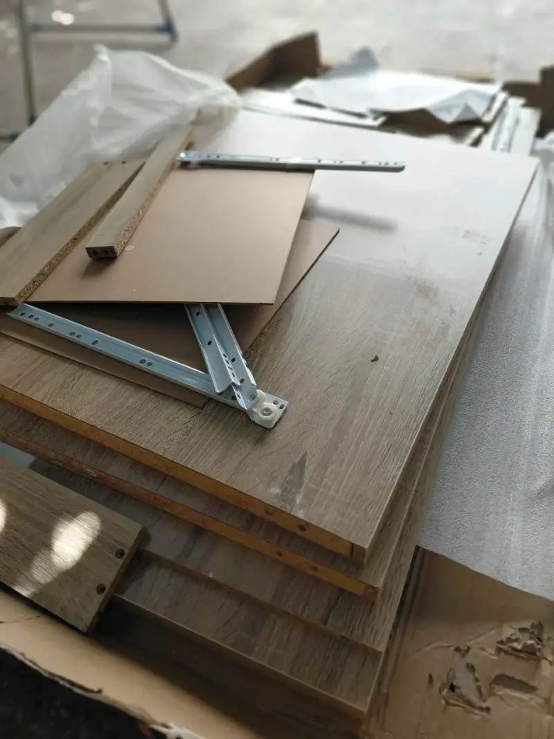 Escritorio de madera para ensamblar - 3