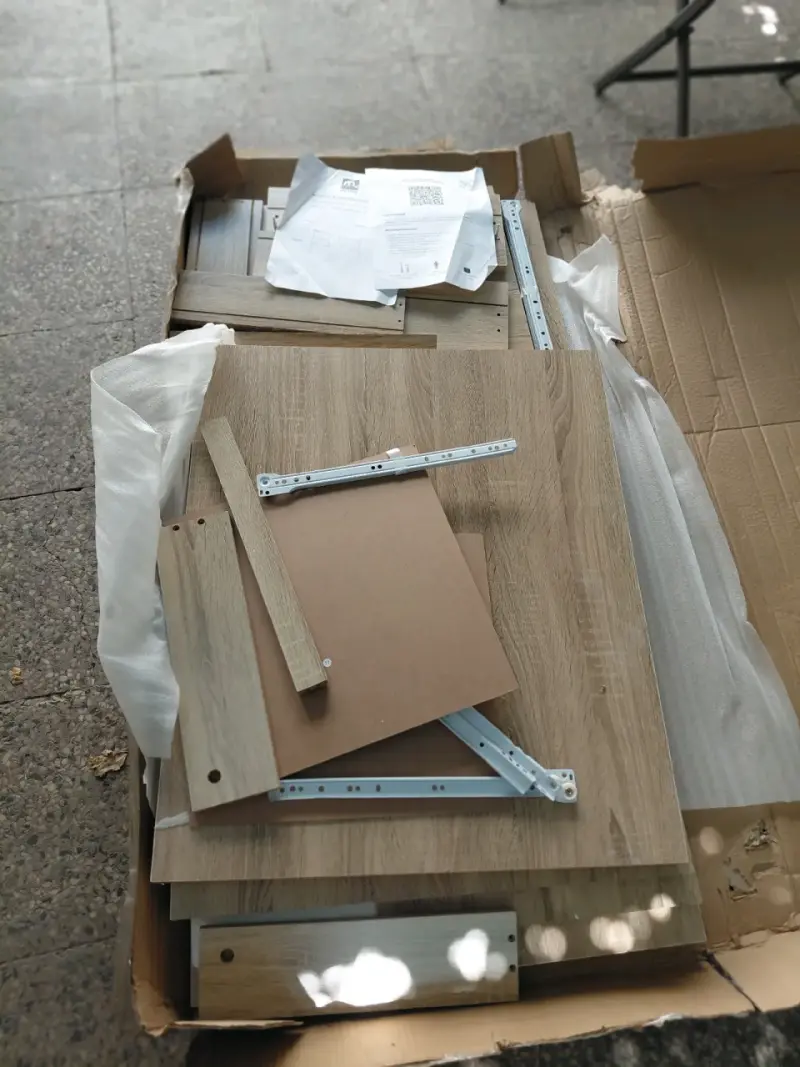 Escritorio de madera para ensamblar - 5