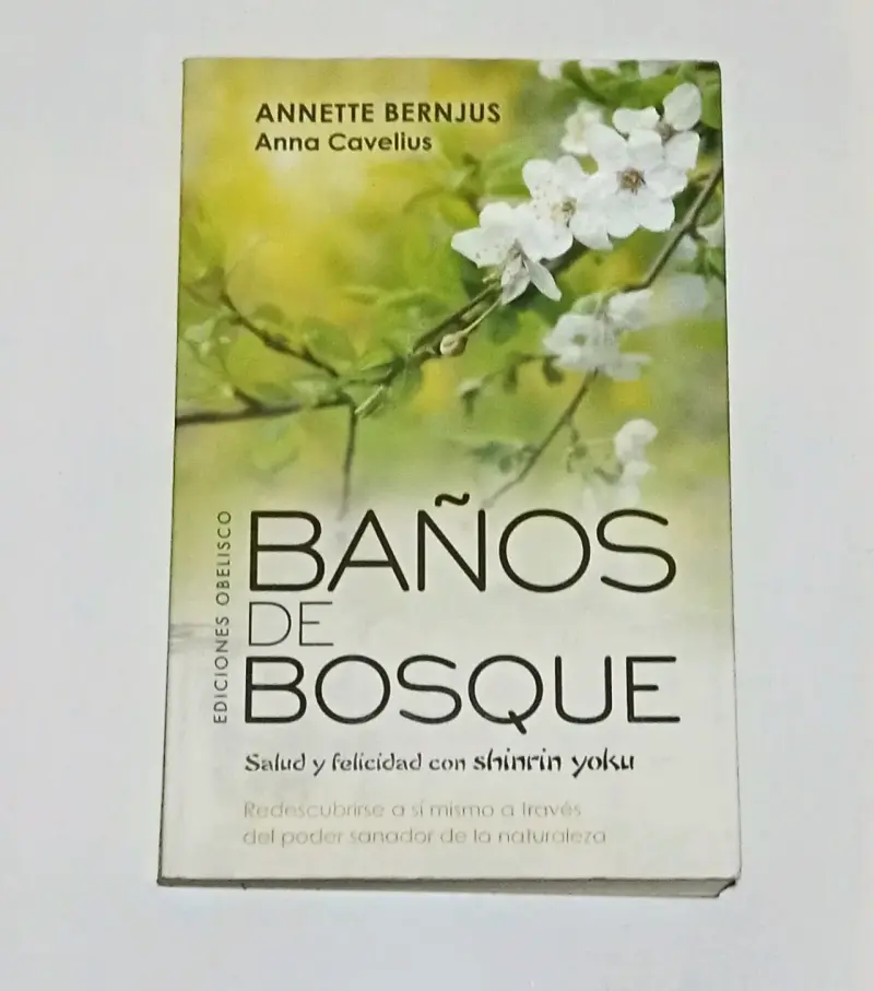 Libro 'Baños de Bosque' de Annette Bernjus