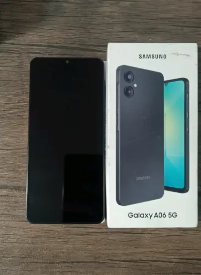 Samsung Galaxy A06 5G nuevo en caja - miniatura 2